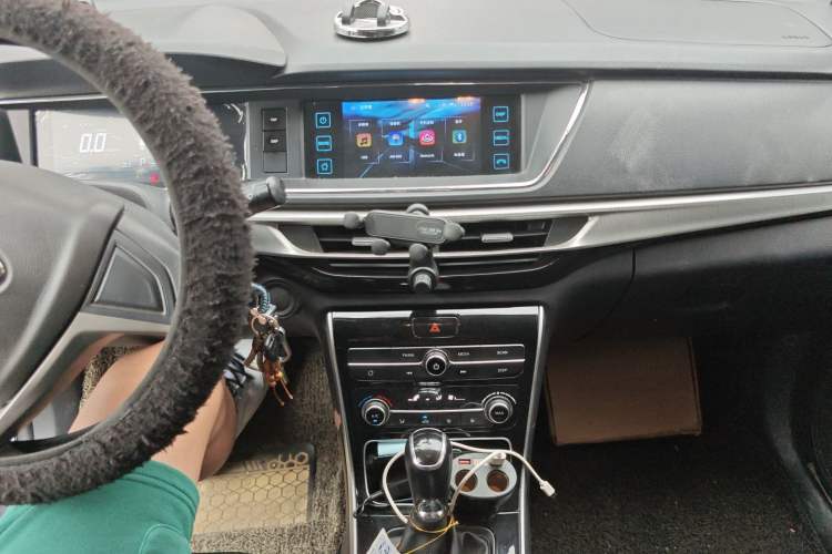 Used CHANGAN OSHAN A600EV 2021 Light & Lively Edition
