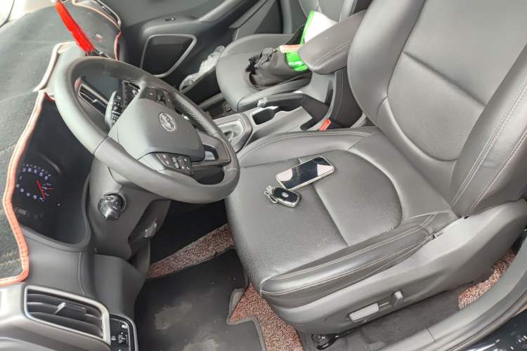 Used Hyundai ix35 2019 2.0L Automatic 2WD Zhiyong·Changxiang Edition China VI Standard Left Front Seat