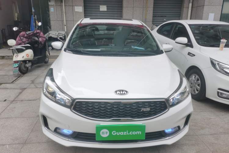 Used Kia K3 2016 1.6L Automatic with Sunroof Front