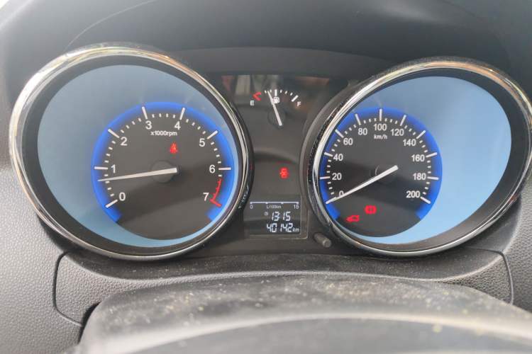 Used Cowin C3 2015 1.5L Manual Gold Diamond Edition