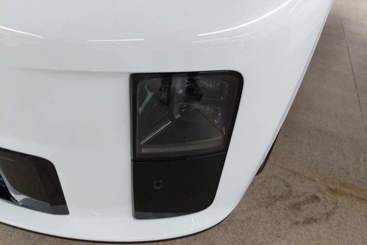 Used Li Auto i6 2025 Model Two-Wheel-Drive Standard Type
