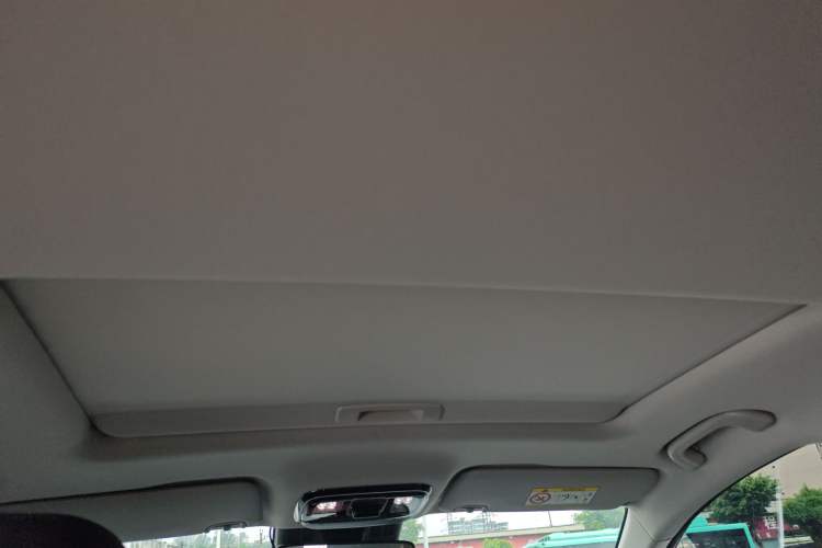 Used Geely Auto Emgrand 2026 Model 5th Generation 1.5L CVT Prestige Edition Headliner