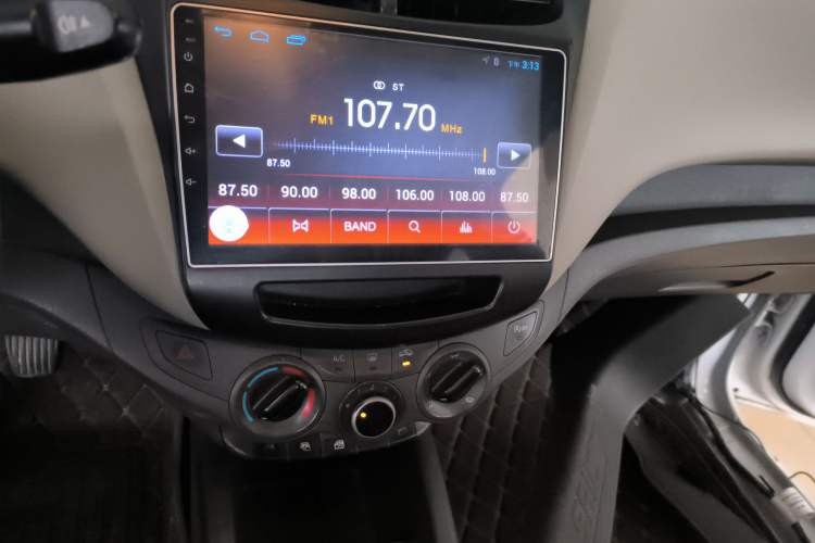 Used Chevrolet Sail 2015 Sail 3 1.5L Manual with Ideal Sunroof Edition Audio And AC Panel