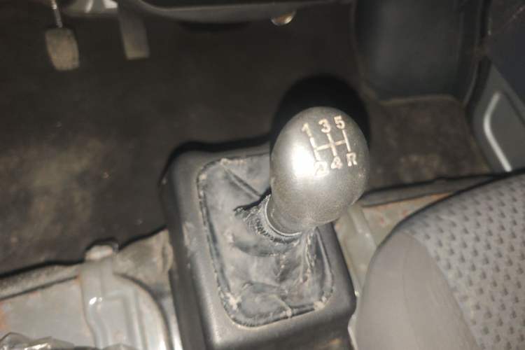 Used Wuling Zhiguang 2015 1.2L Practical LS-I Model
