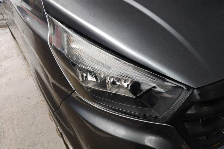 Used Jinbei Gold Hiace 2021 1.5L Passenger Vehicle Engineering Lion 6 Seats
