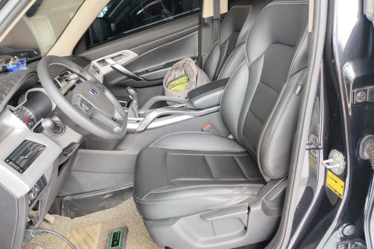 Used Geely Auto Emgrand X7 Sport 2016 2.0L Manual ZhiShang Version Left Front Seat