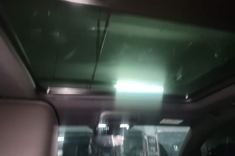 Used Cadillac XT4 2024 25T Two-Wheel Drive Fashion Edition Headliner