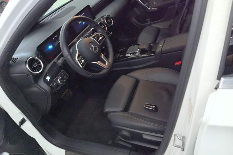 Used Mercedes-Benz A-Class 2019 A 200 Dynamic Edition Left Front Seat