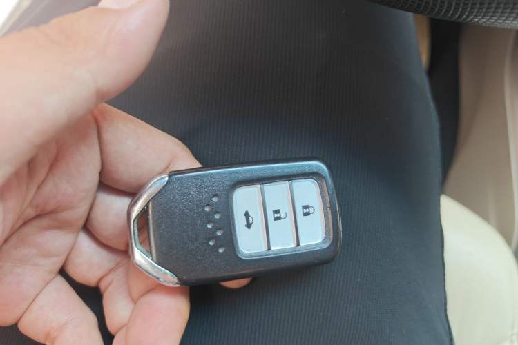 Used Honda Crider 2013 1.8L automatic comfort version Vehicle Key