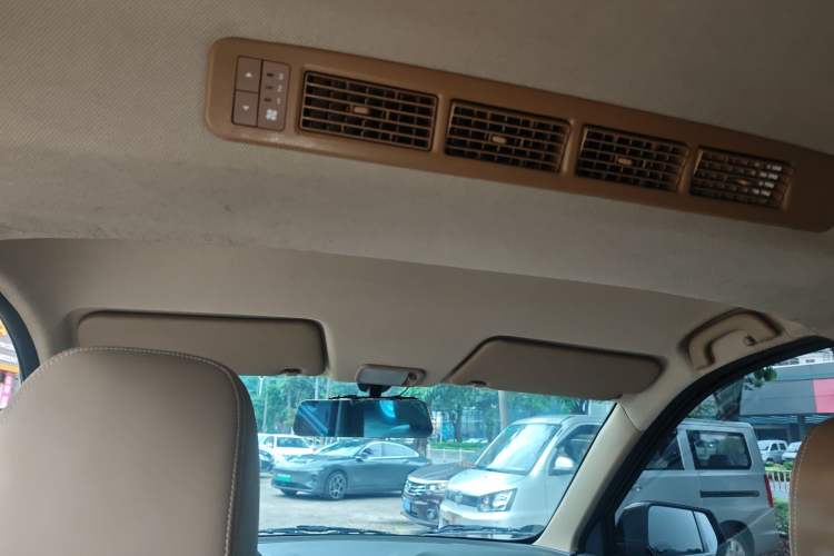 Used Wuling Hongguang 2019 1.5L S Comfort Edition China VI LAR