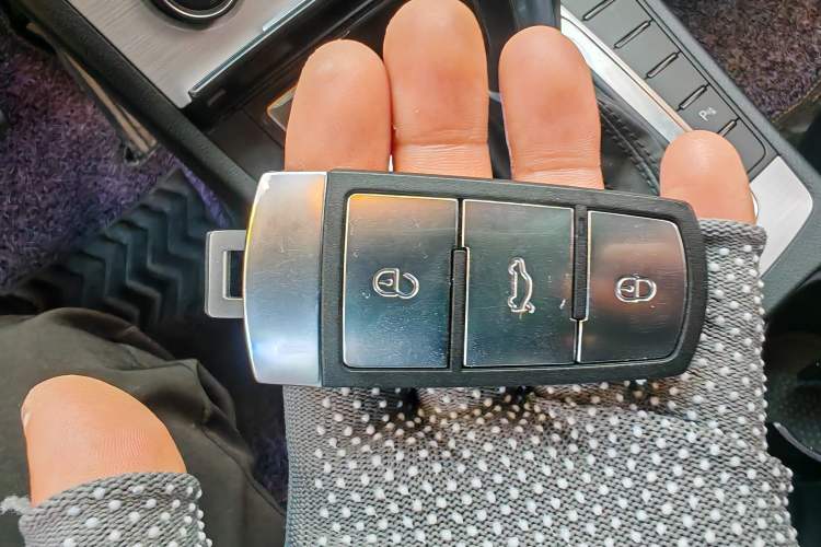 Used Volkswagen Magotan 2016 1.8TSI Smart Enjoyment Leading Model Vehicle Key