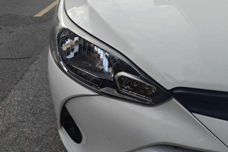 Used Toyota YARiS L Zhi Xiang 2021 1.5L CVT Leading Edition Right Front Headlight