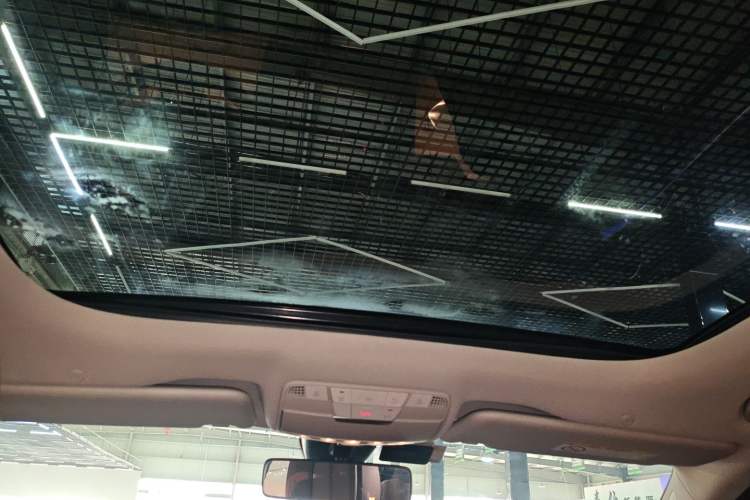 Used Mercedes-Benz E-Class 2023 E 260 L
