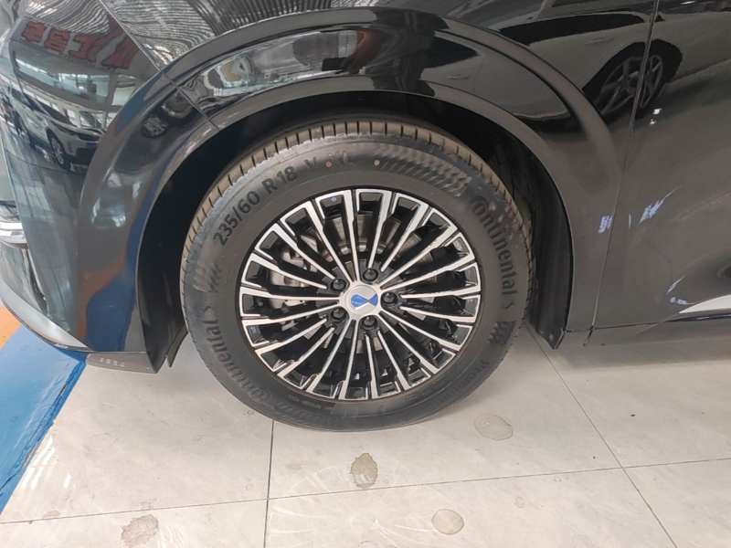 Used Denza D9 2024 DM-i 1050 Luxury Model — 22