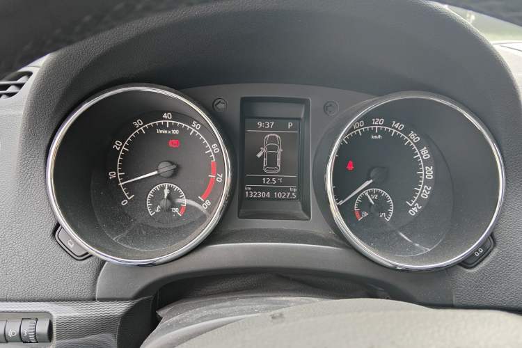 Used Skoda Yeti 2014 1.4 TSI DSG Phantom Edition Instrument Cluster