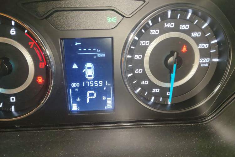 Used Soueast V5 Lingzhi 2017 1.5L CVT New Yiyi Model Odometer Close Up