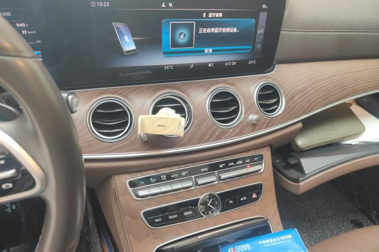 Used Mercedes-Benz E-Class 2019 Restyled E 300 L Luxury Edition Audio And AC Panel