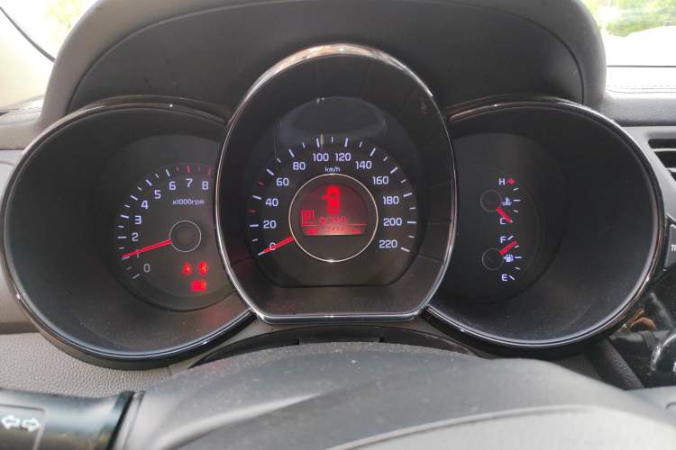 Used Kia K2 2011 Sedan 1.6L Automatic Transmission Premium