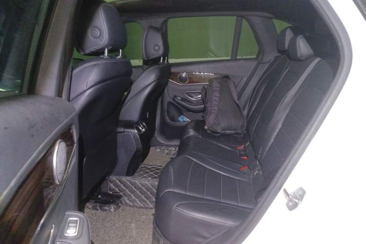 Used Mercedes-Benz GLC 2017 GLC 260 4MATIC Luxury Model