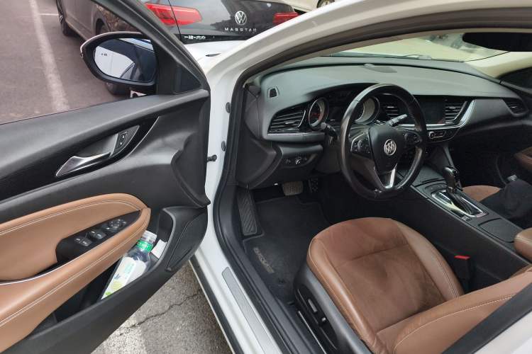 Used Buick Regal 2017 20T Prestige Model Driver Seat