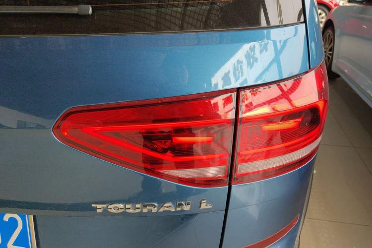 Used Volkswagen Touran 2018 Volkswagen Touran L 280TSI DSG Boundary Edition 7 Seats China V Emission Standard