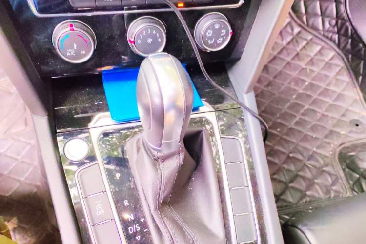 Used Volkswagen Magotan 2019 330TSI DSG Leading Edition China V Standard