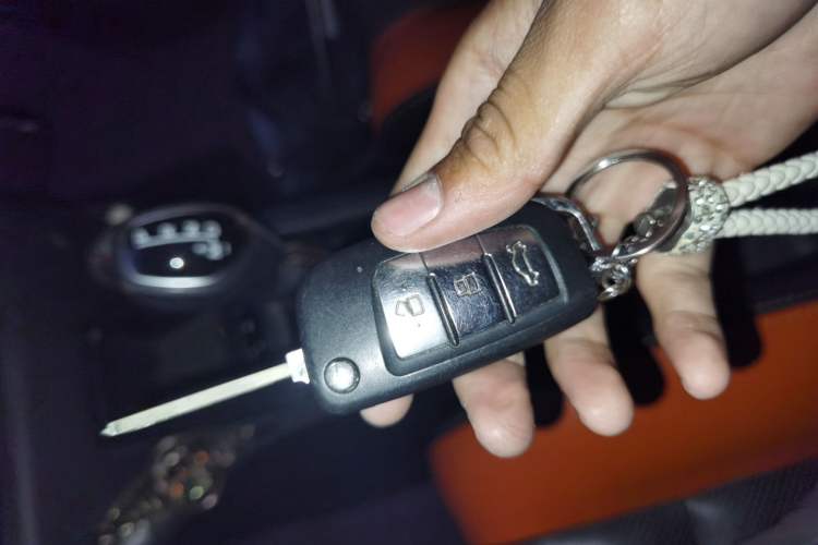 Used Geely Auto Vision X1 2017 1.3L Automatic Player Edition Vehicle Key