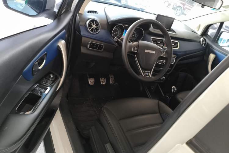 Used Haval H1 2016 Blue Label 1.5L Manual Luxury Model
