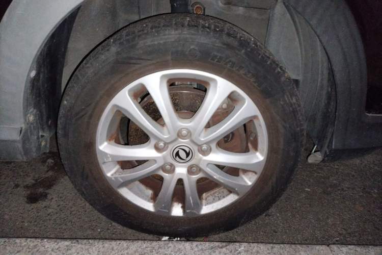 Used Dongfeng Fengon 370 2016 1.5L Manual Standard Edition SFG15-02 7 Seats