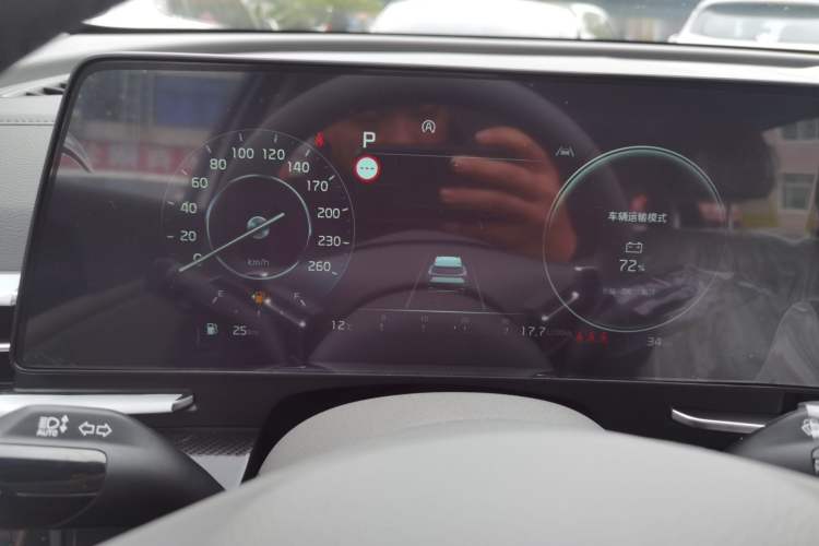 Used Kia Sportage (Chinese Domestic Model) 2025 1.5T Two-Wheel Drive Prestige Edition
