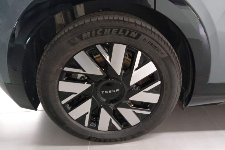 Used Zeekr MIX 2025 Long-Range Intelligent Driving Edition
