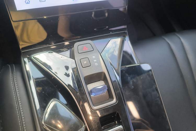 Used Dongfeng Aeolus Mage 2023 DH-i 1.5T Prestige Edition
