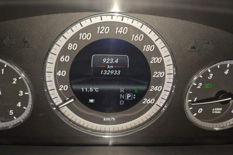 Used Mercedes-Benz E-Class 2013 E 300 L Elegant Model
