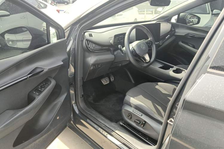 Used Volkswagen ID.UNYX 2024 Pro Long-Range Version Driver Seat