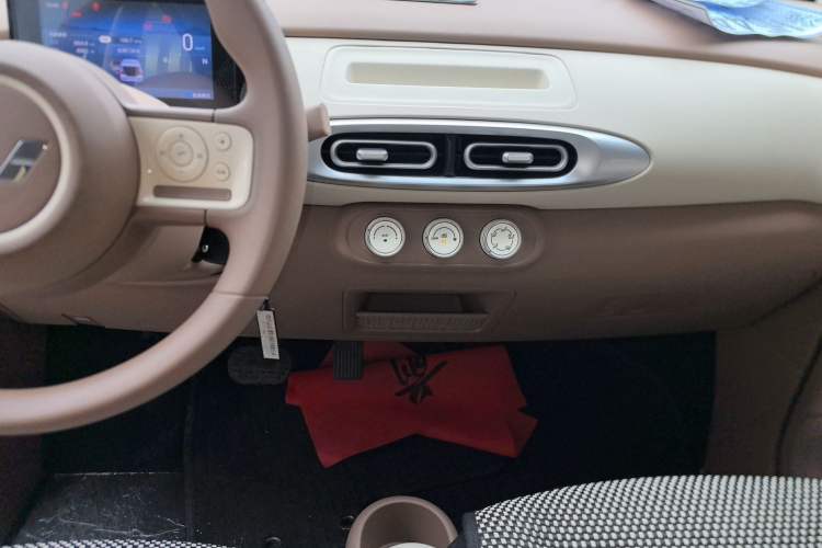 Used Wuling Hongguang MINIEV 2025 Four-Door Version Advanced Edition
