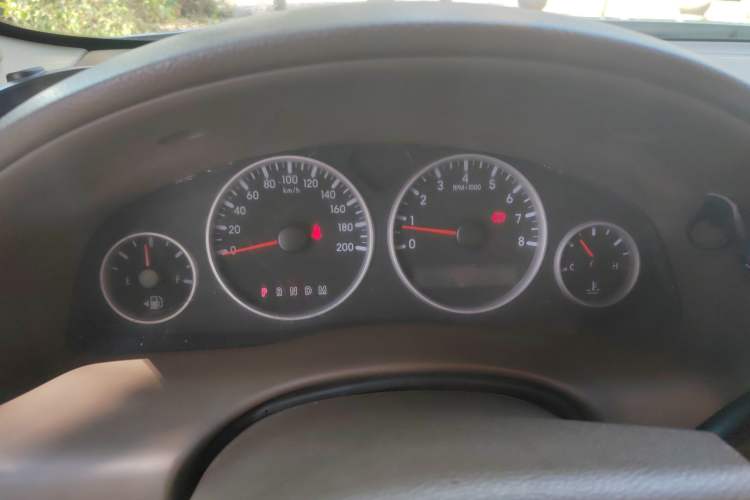 Used Buick GL8 2012 2.4L BASE Comfort Edition