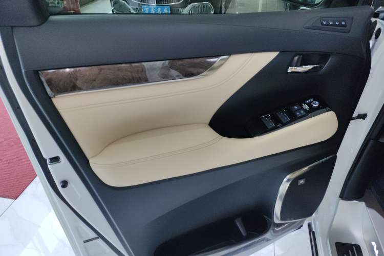 Used Toyota Alphard 2021 Dual-Engine 2.5L Prestige Edition
