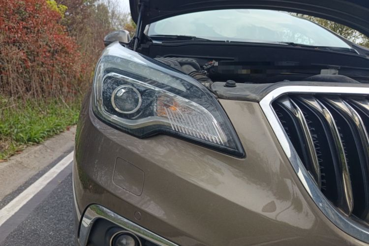 Used Buick Envision 2016 28T Four-Wheel Drive Luxury Model Right Front Headlight