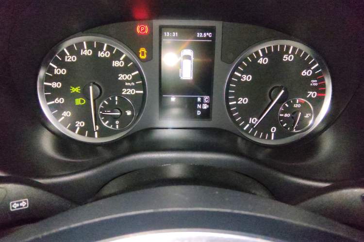 Used Mercedes-Benz Vito 2016 2.0T Business Edition
