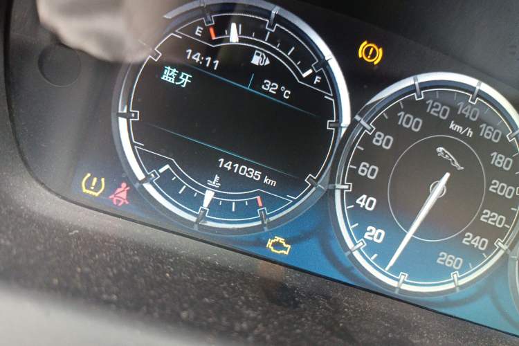 Used Jaguar XJ 2015 XJL 2.0T Two-Wheel Drive Panoramic Business Edition