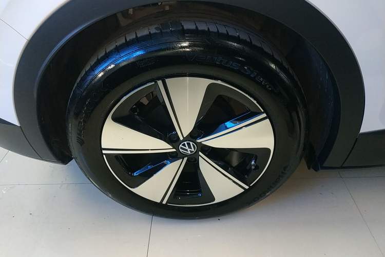 Used Volkswagen ID.4 X 2025 Smart Version Pure & Intelligent Enjoyment Edition