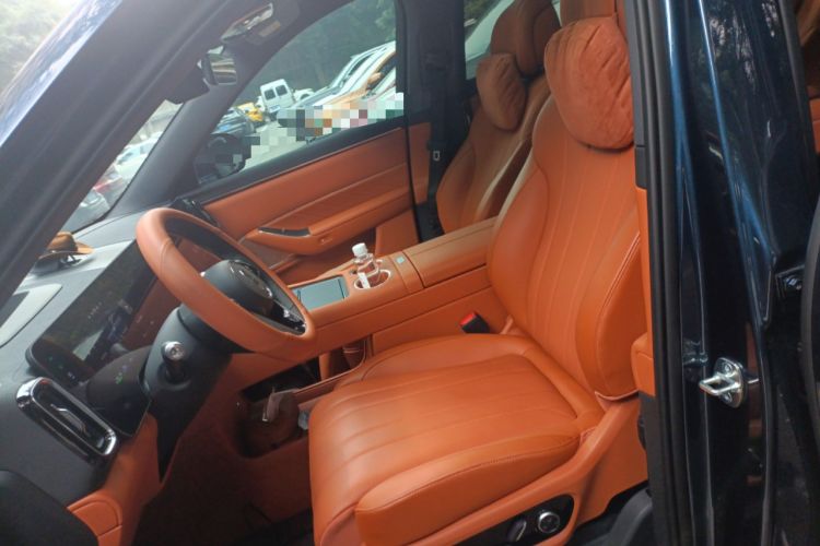 Used Hima AITO M8 2025 Extended-Range Max+ Version 53.4 kWh 6-Seater Edition
