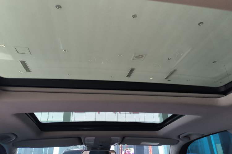 Used Mercedes-Benz GLK-Class 2013 Facelift GLK 300 4MATIC Fashion Edition Headliner