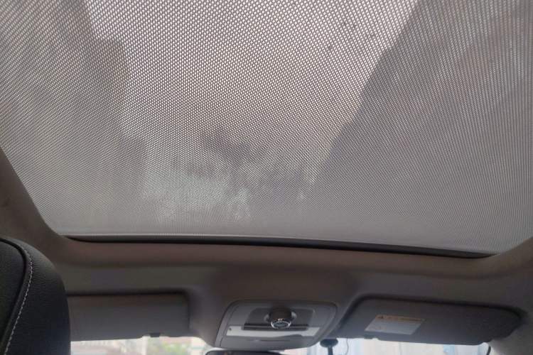 Used Roewe RX5 2016 20T Two-Wheel Drive Automatic Flagship Edition
