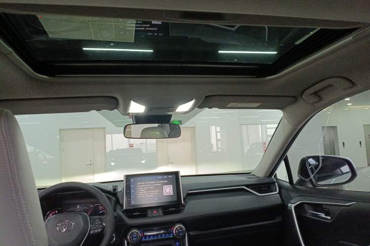 Used Toyota RAV4 2021 2.0L CVT 4x4 Trend Edition