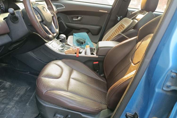 Used Land X7 2015 2.0T Panoramic Prestige Edition Left Front Seat