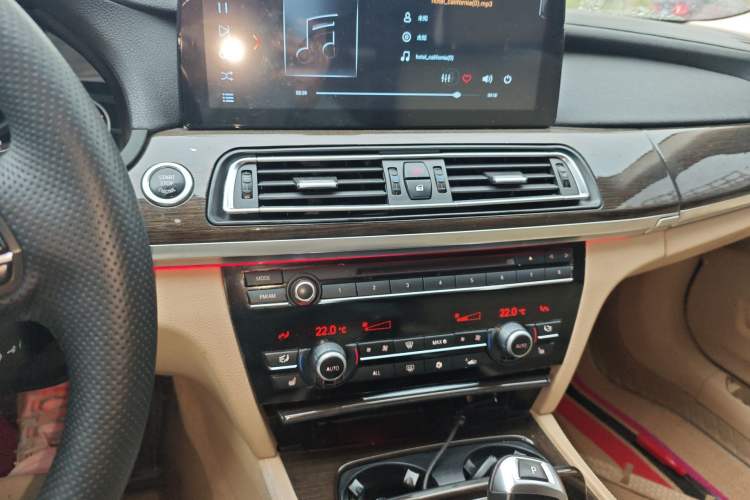 Used BMW 7 Series 2009 740Li Leading Model Audio And AC Panel