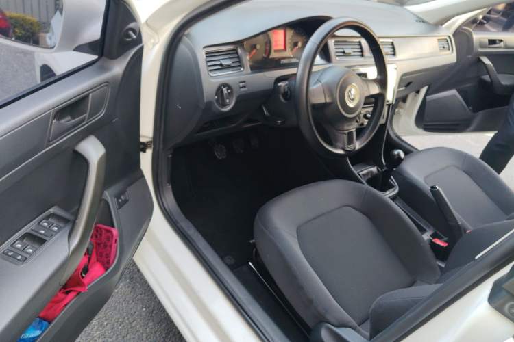 Used Volkswagen Santana 2016 1.4L Manual Fashion Edition Driver Seat