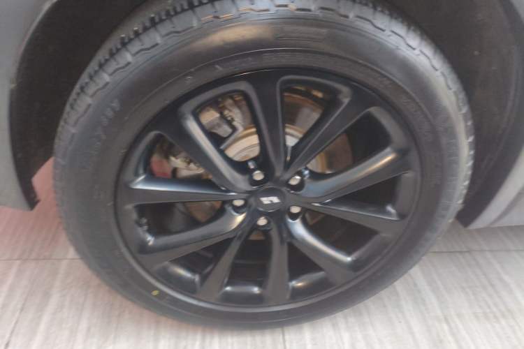 Used Li Auto ONE 2020 Extended-Range 6-Seater Version Exterior 5