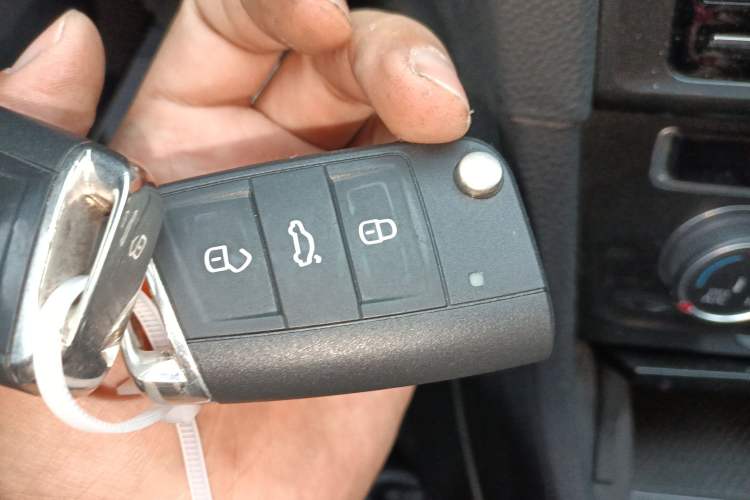 Used Volkswagen Golf 2019 280TSI DSG Comfort Version China VI Standard Vehicle Key